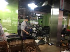 -六合居·明厨亮灶餐厅(成双大道店)