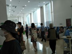 -大连何氏眼科医院