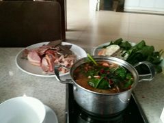 -爱伲牛肉火锅自助(景洪店)