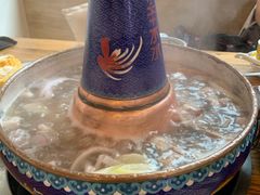 -毛辣果·贵州红酸汤牛肉火锅(西单店)