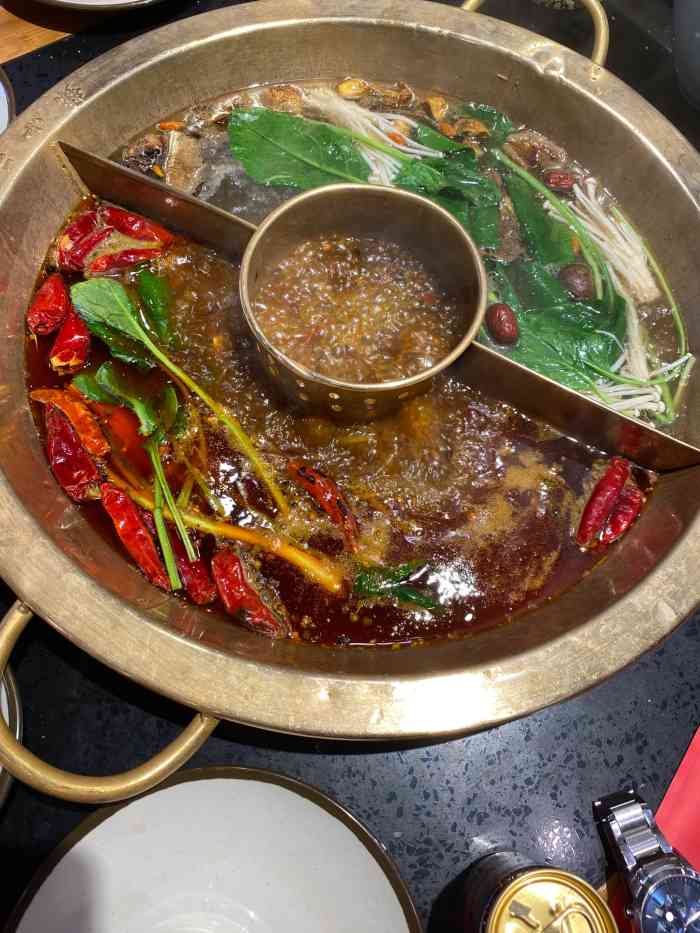 辣小二脆毛肚火锅(万德庄旗舰店)