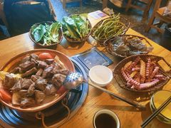 -阿婆情腊排骨火锅(金虹路店)