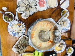 -老何家后安粉·糟粕醋海鲜火锅(三亚湾椰梦长廊店)