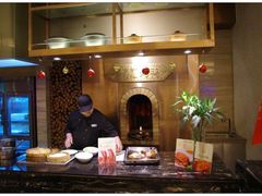 -东方红海鲜百汇(国际大厦店)