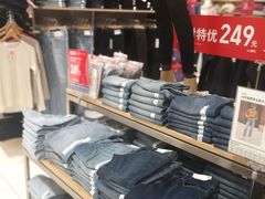 -优衣库(红谷滩万达店)