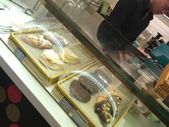 面包甜点陈列柜-PAUL LAFAYET 法式甜品(港汇广场店)