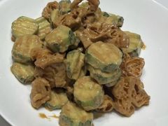 黄瓜拌油条-梅飞酒家(桑园路店)