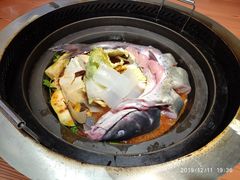 -满兴咱妈烀饼铁锅炖(兰州北街店)