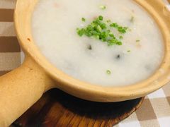 -新大咀港式茶餐厅(宝山万达店)