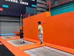 -极限PLAY运动娱乐新世界·团建派对潮玩休闲馆·室内蹦极高空游乐园