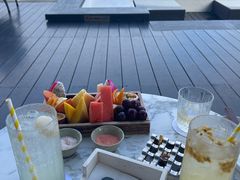 -瑰丽酒店·海吧·天际下午茶·现场DJ·天台酒吧