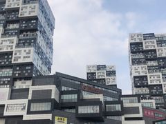 -资和信百货商场