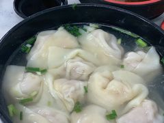 三鲜大馄饨-万寿斋(山阴路店)