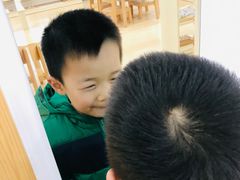 -蒙蒙狮蒙台梭利儿童之家