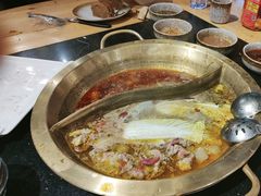 -顶顶汤火牛排火锅·经典铜锅涮肉