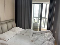 -凯美悦·雲端巨幕City View·Apartment(广州花地湾地铁站店)