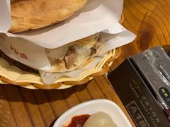 招牌肉夹馍-鼎高高陕西美食(龙德广场店)
