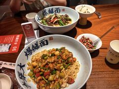 -李犟大爆鳝面·手工蟹黄包(湖滨西湖店)