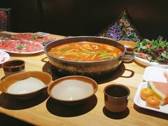 -黔诚多彩火锅(甲秀楼店)