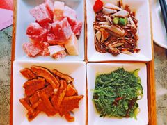 凉菜四拼-船梆煮•蒸汽海鲜·炉火烤肉(五四广场店)