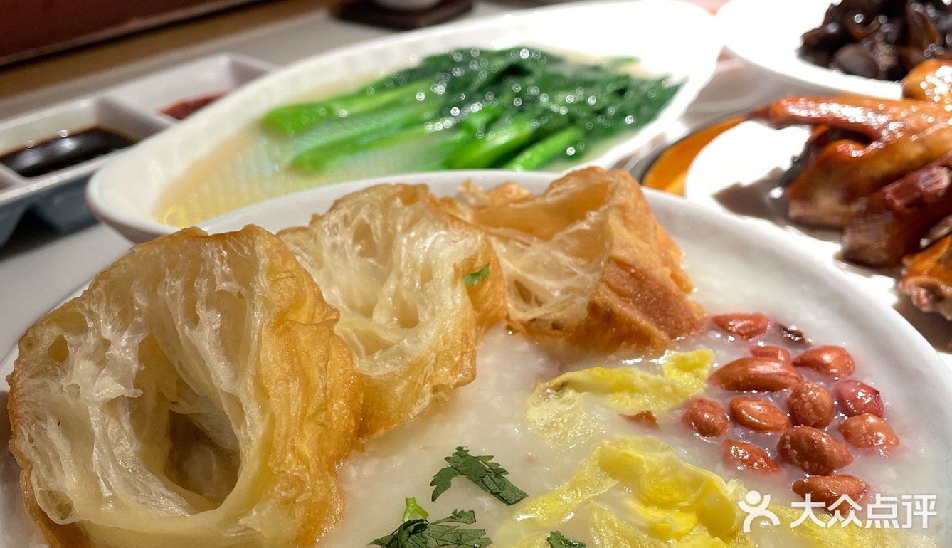 国庆带父母吃一顿丰盛的早茶