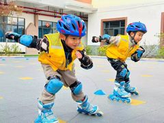 -悦动体能篮球羽毛球网球(三里河店)