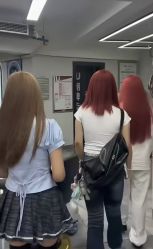 -iu潮牌·SALON
