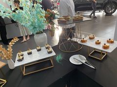 -奔驰上海利星(七宝店)