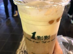 冰淇淋红茶-1点点(西山万达金街店)