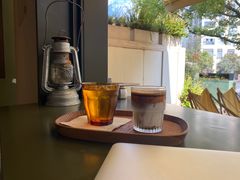 靠窗位-山野咖啡(之江花园店)