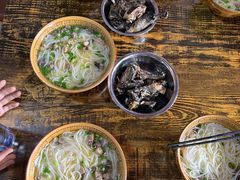 -正宗李家土鸡米线店