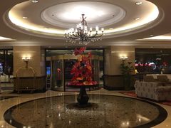 -深圳富苑皇冠假日套房酒店