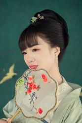 -盘子女人坊古装写真摄影(厦门总店)