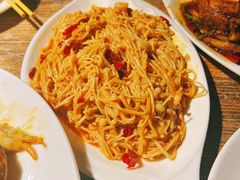 -嗨辣小聚·盘锦河蟹·海鲜烧烤龙虾(盘锦十年好店)