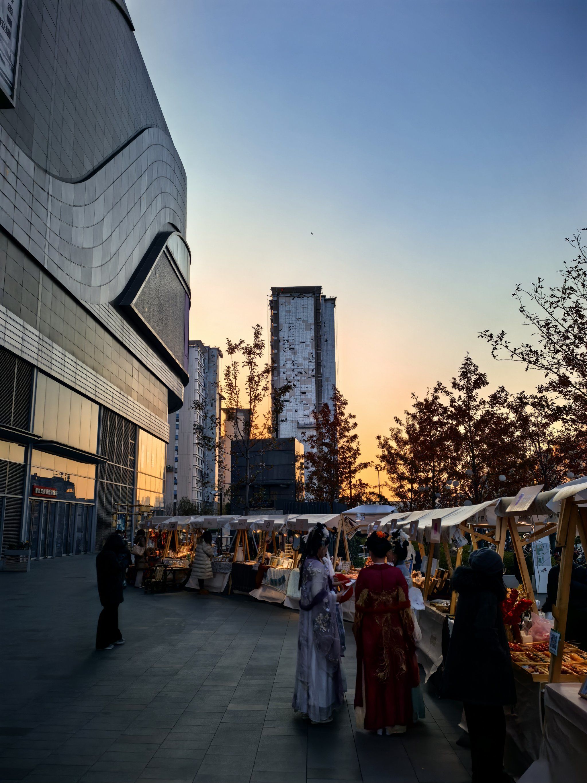 我在古风集市的一角