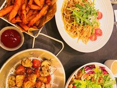 -théATRE茶聚场·餐厅(环球金融中心店)