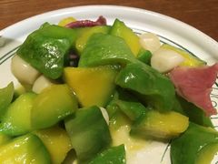 -云海肴·汽锅鸡·云南菜(天山百盛优客店)