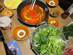 -贵厨酸汤牛肉(小十字店)
