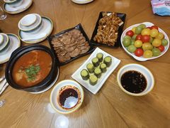 -三鞭一花·独一处·元英砂锅(海光寺店)