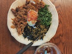 -CowCow其其·牛杂咖啡公司(六运店)