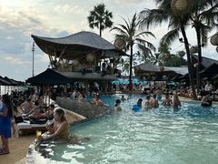 -FINNS Beach Club