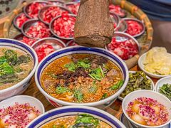 -云阿蛮云南生烫牛肉米线(奉贤路店)