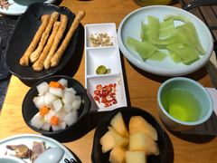 -洪氏嗨捞·广东猪肚鸡·椰子鸡火锅(西咸万象城店)