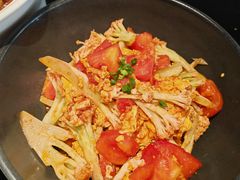 西红柿花菜炒蛋-简小舍·民间手艺菜(武昌江滩店)