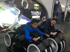 -迪士尼乐园停车场