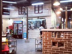 大堂-憨铁匠老火锅(龙岗万科里店)