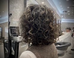 -TONI&GUY