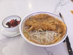 -弘束束柳州深巷螺蛳粉(珠江路店)