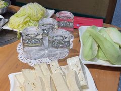 -咱屯子铁锅炖直营店(保利店)