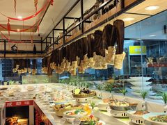 -有红鸡毛店·川菜(建设路店)